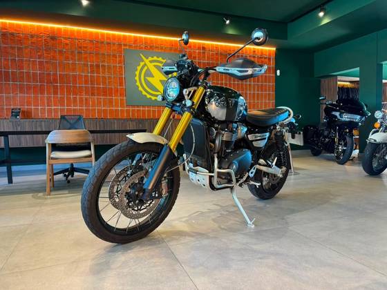 TRIUMPH BONNEVILLE SCRAMBLER 1200 XE TRIUMPH BONNEVILLE SCRAMBLER 1200 XE